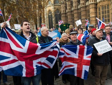 Oριστικό: «Το Βrexit θα γίνει στις 29 Μαρτίου του 2019»